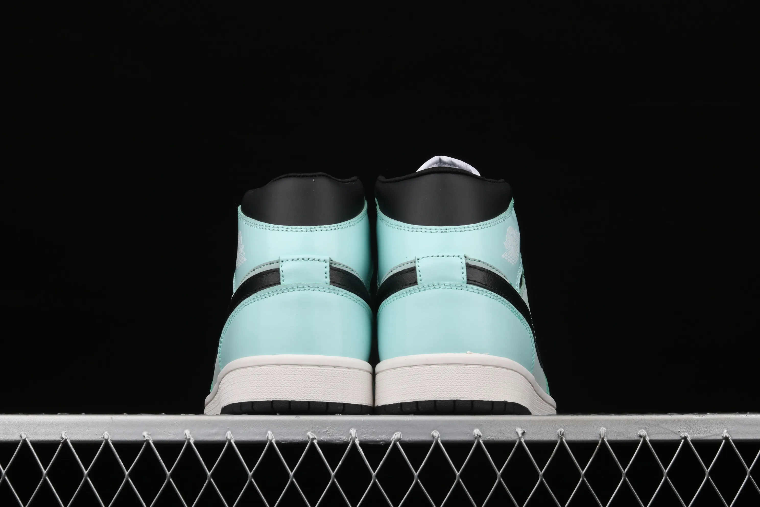 All categories Air Jordan Jordan series basketball shoes Air Jordan 1 High Z version Air Jordan 1 "Court Purple" AJ1 Joe 1 League of Legends black and green CV0152-102